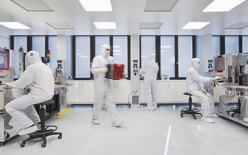 sàn nâng kỹ thuật chống tĩnh điện