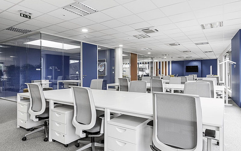 bàn ghế văn phòng chân sắt