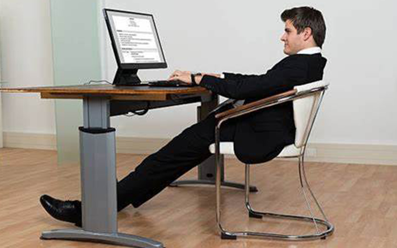 bàn ghế văn phòng chân sắt