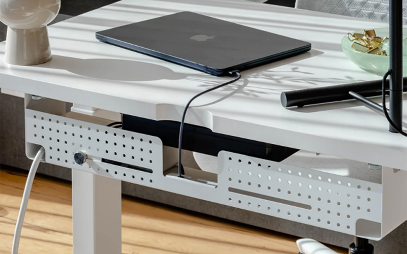 bàn nâng hạ công thái học