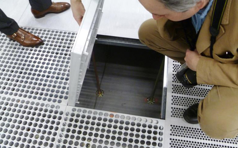 thi công sàn nâng kỹ thuật