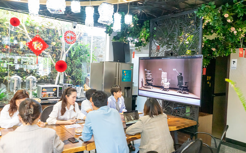 gặp gỡ đối tác