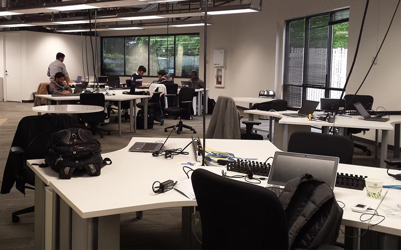 bàn làm việc 6 người