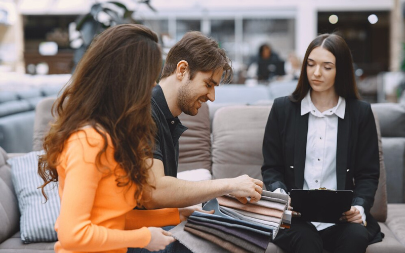 showroom bàn ghế văn phòng