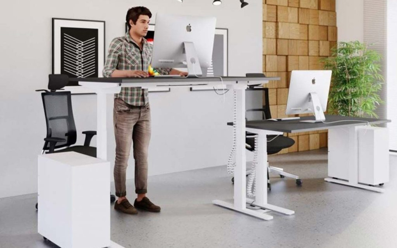 bàn làm việc công thái học