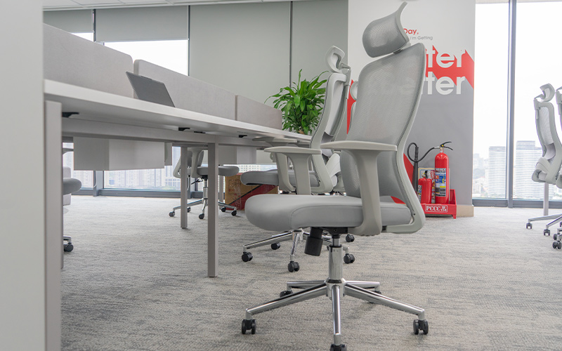 mua ghế công thái học