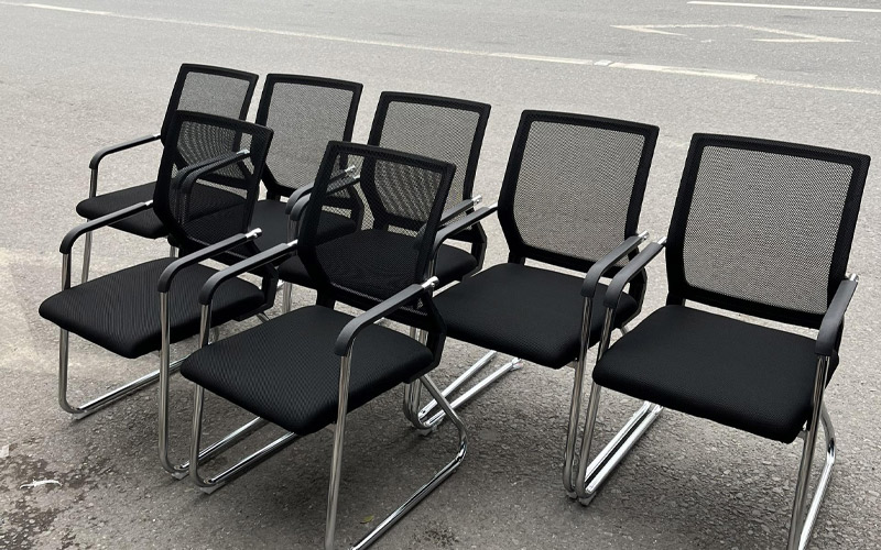 ghế chân quỳ lưng cao