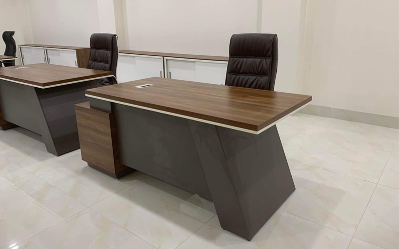 bàn làm việc giám đốc