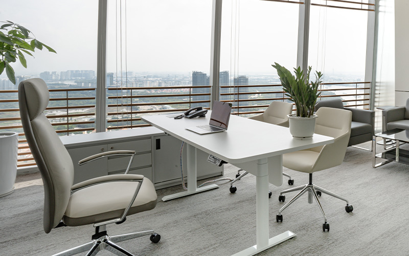 bàn thay đổi chiều cao