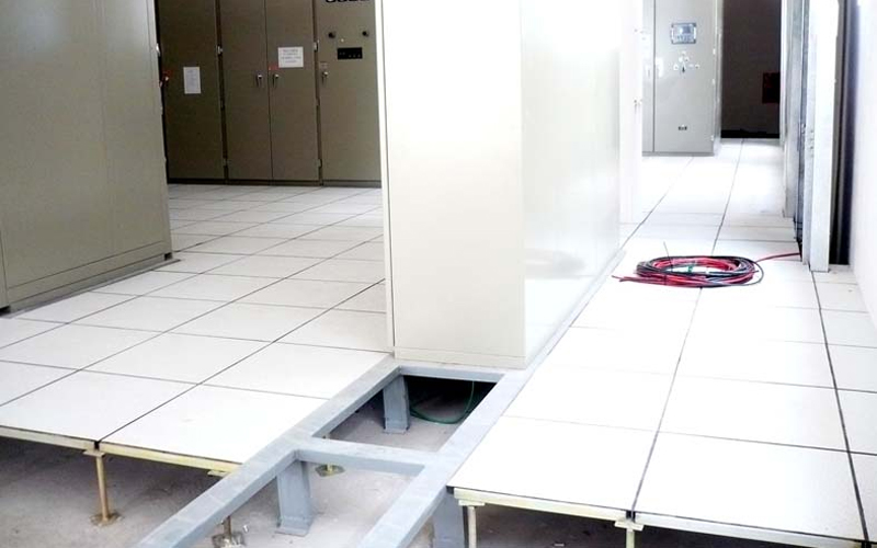 sàn nâng kỹ thuật chống tĩnh điện