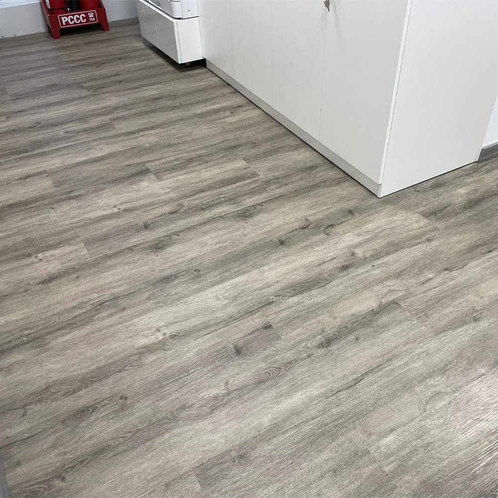 sàn nhựa hèm khóa 6020-23