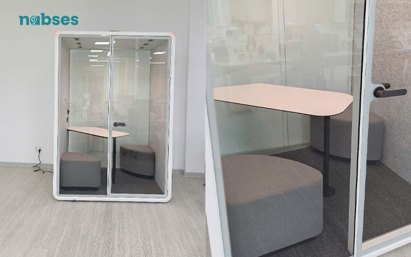 phone booth 2 người