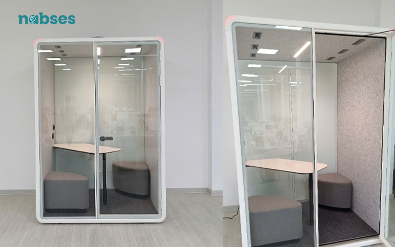 phone booth 2 người