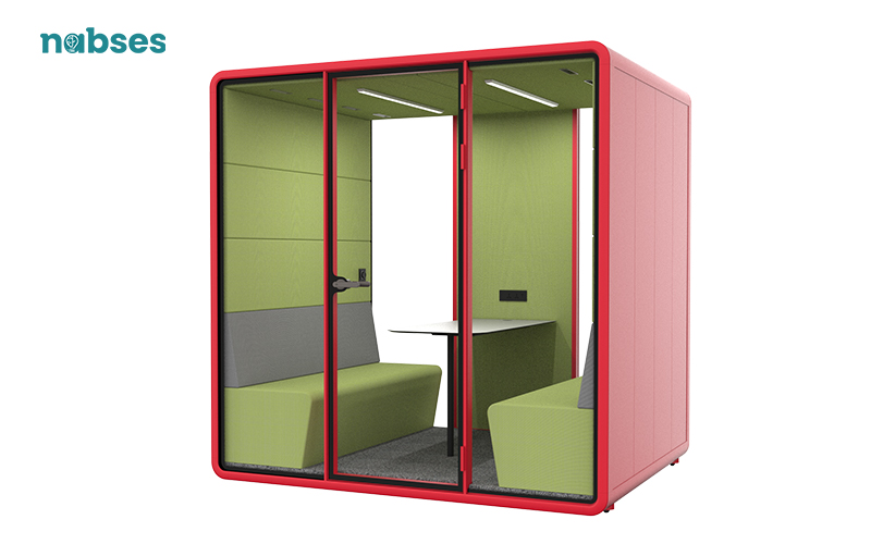 phone booth 4 người