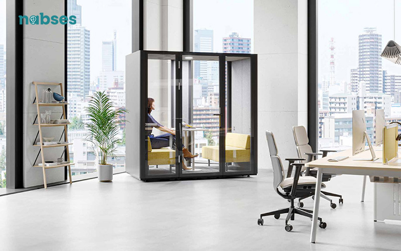 phone booth 4 người